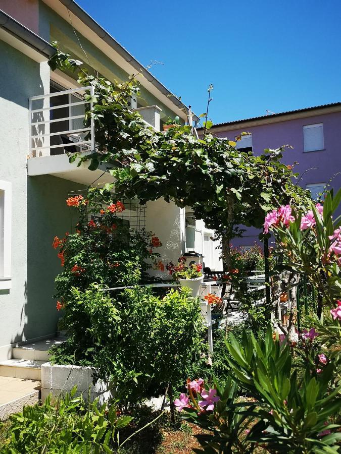 Chillout Apartments With Pool Patricia Fažana Extérieur photo